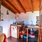Casa Rustica, Perto Do Castelo De Chalet