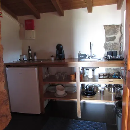 Casa Rustica, Perto Do Castelo De シャレー *