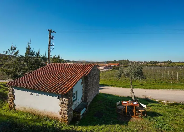 Casa Rústica, Perto Do Castelo De Chalé *